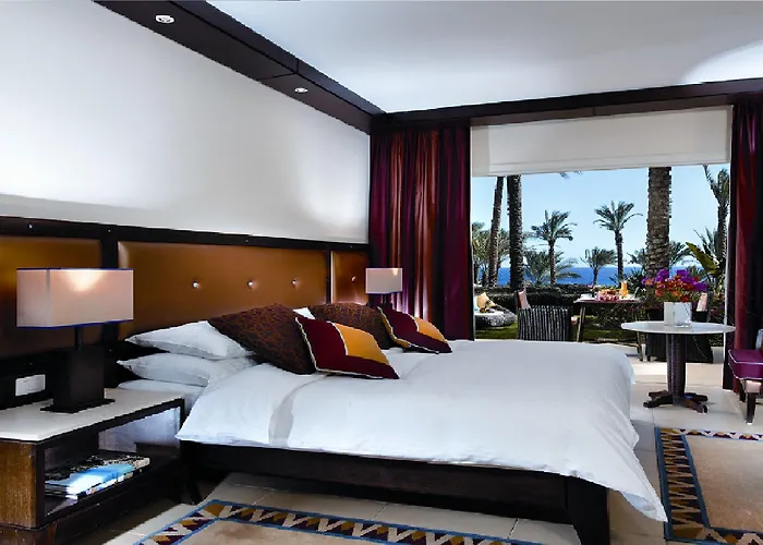 Grand Rotana & Resort 5*