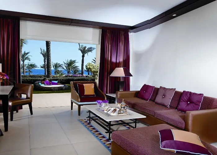 Grand Rotana & 5*