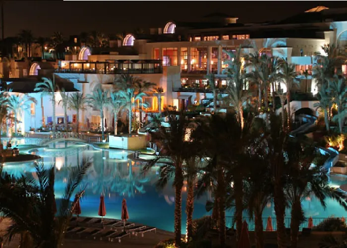 Grand Rotana & 5*