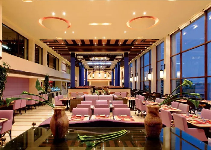 Grand Rotana & 5*