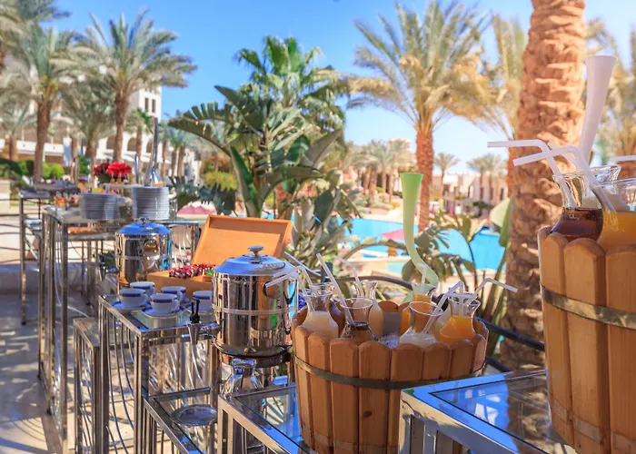 Grand Rotana & Resort 5*