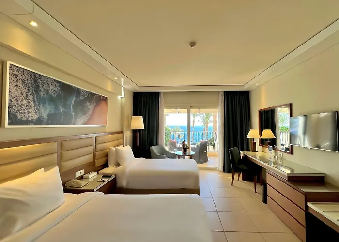 Resort Grand Rotana & 5*